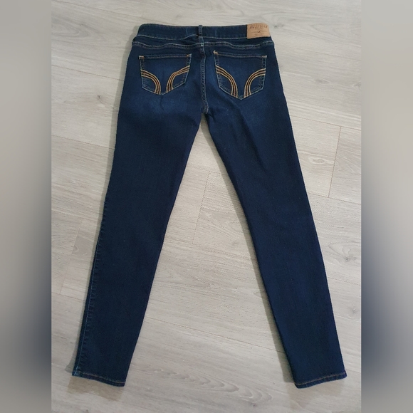 Hollister Jeans - Picture 3 of 4